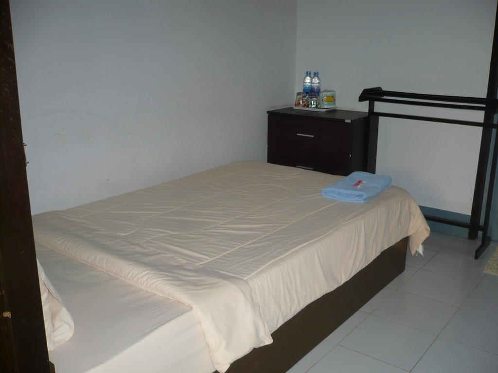 Pai Klang Vieng Hotell Rum bild