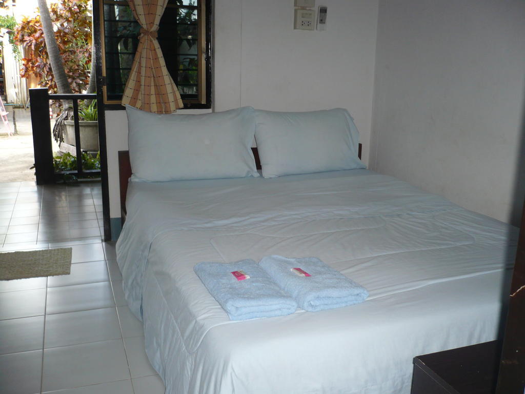 Pai Klang Vieng Hotell Rum bild